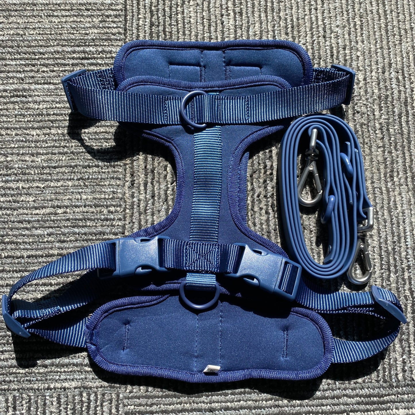 Dog Harness And Leash Set, Waterproof Easy To Clean Dog Leash Adjustable Dog Vest Harness With Dog Poop Bag Holder For Small, Me